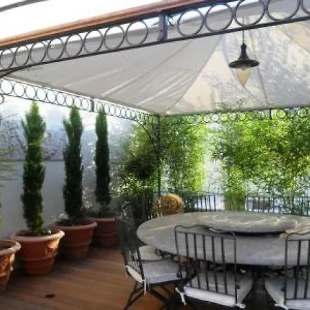 Sleeps 7 Wifi Apartman